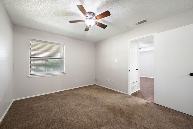 6610 Parkview Lane, North Richland Hills, TX 76182