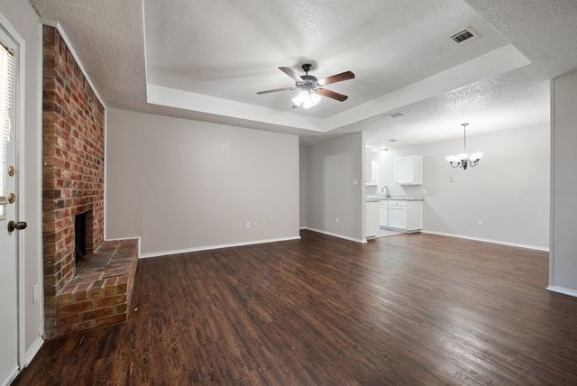 6610 Parkview Lane, North Richland Hills, TX 76182