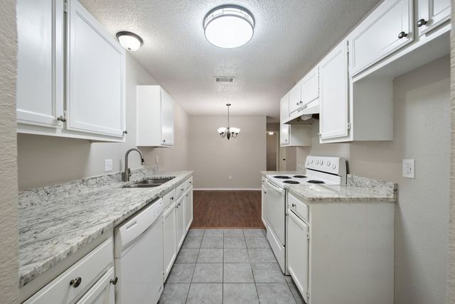 6610 Parkview Lane, North Richland Hills, TX 76182