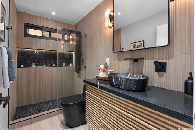 1193 Kika Place, Kailua, HI 96734