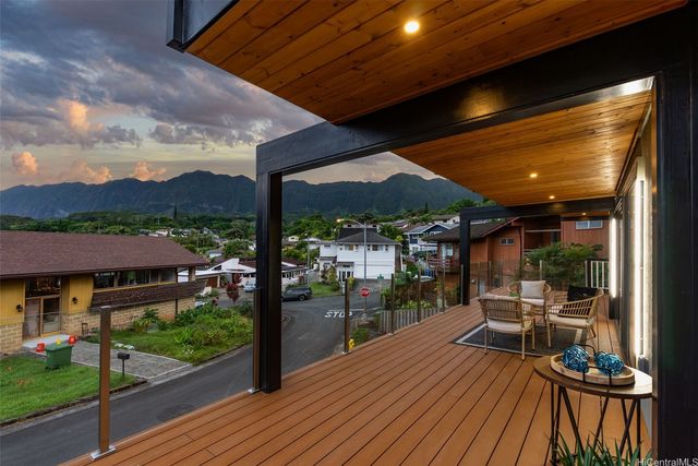 1193 Kika Place, Kailua, HI 96734