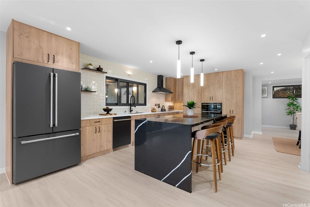 1193 Kika Place, Kailua, HI 96734