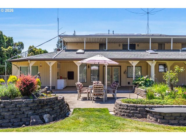 858 IVA Ln, Salem, OR 97317