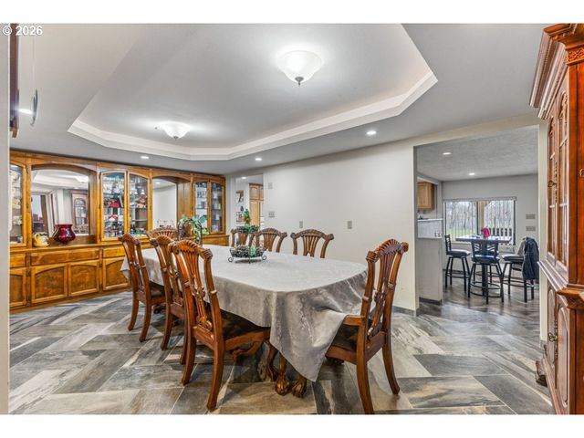 858 IVA Ln, Salem, OR 97317