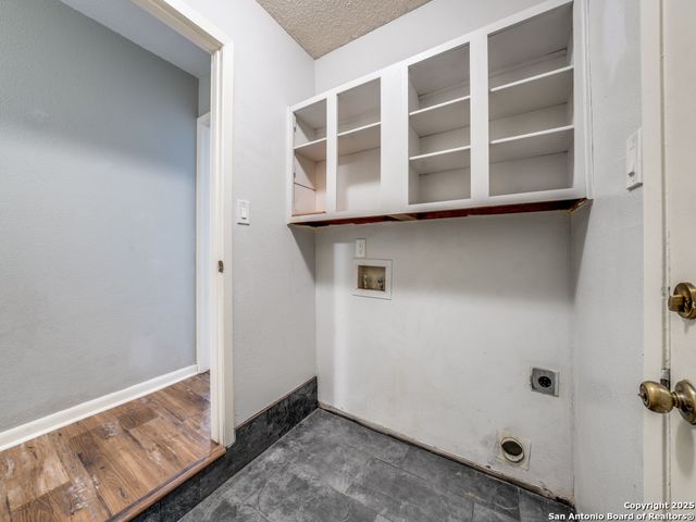 6139 Willowridge, San Antonio, TX 78249