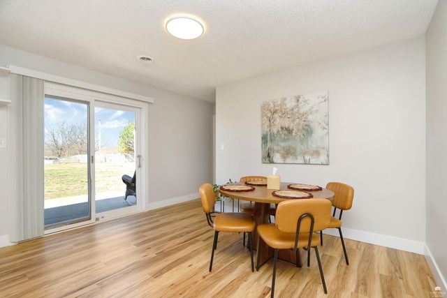 2417 Brookfield Drive, Manhattan, KS 66503