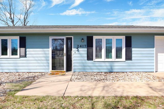 2417 Brookfield Drive, Manhattan, KS 66503