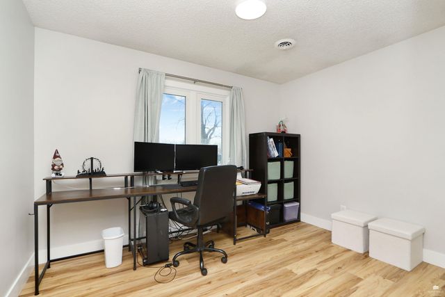 2417 Brookfield Drive, Manhattan, KS 66503