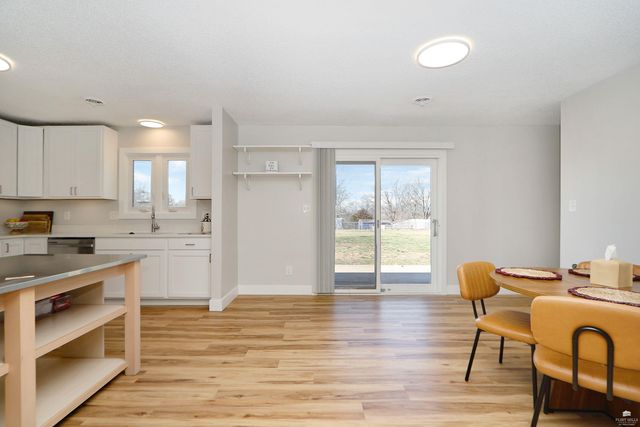 2417 Brookfield Drive, Manhattan, KS 66503