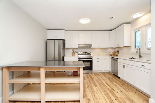 2417 Brookfield Drive, Manhattan, KS 66503