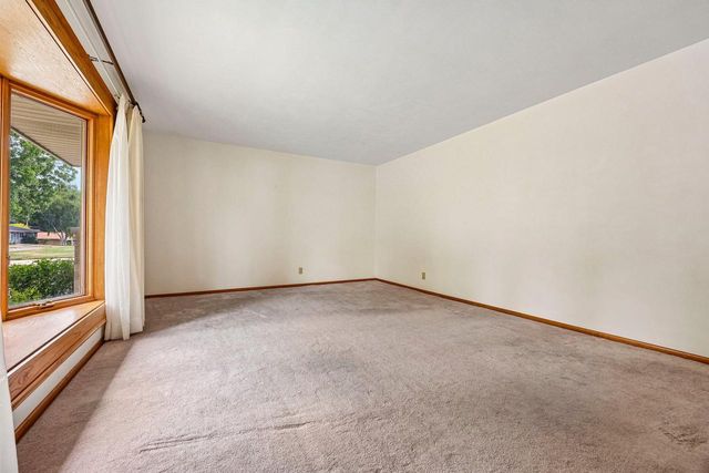 443 Park AVENUE, Burlington, WI 53105
