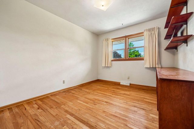443 Park AVENUE, Burlington, WI 53105