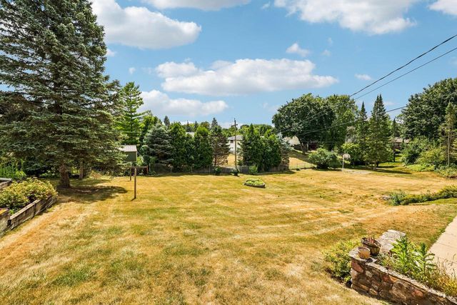 443 Park AVENUE, Burlington, WI 53105