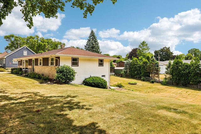 443 Park AVENUE, Burlington, WI 53105
