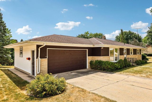 443 Park AVENUE, Burlington, WI 53105