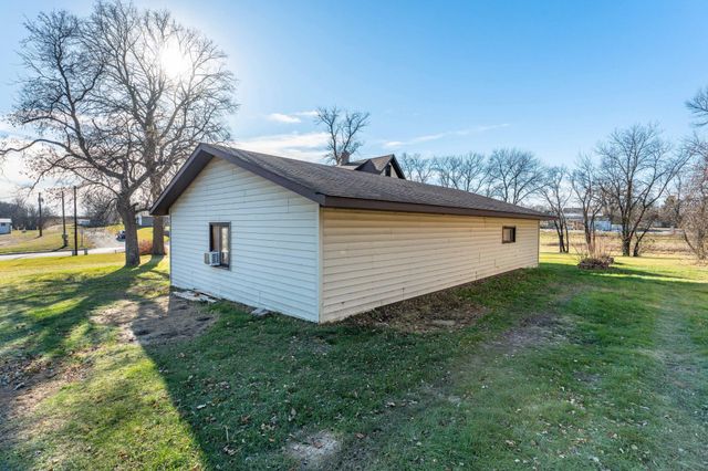 201 E Broadway, Elizabeth, MN 56533