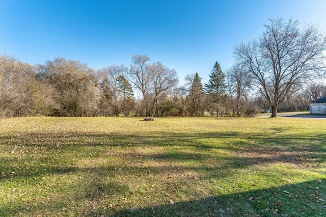 201 E Broadway, Elizabeth, MN 56533