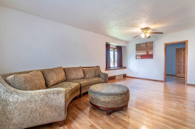 201 E Broadway, Elizabeth, MN 56533