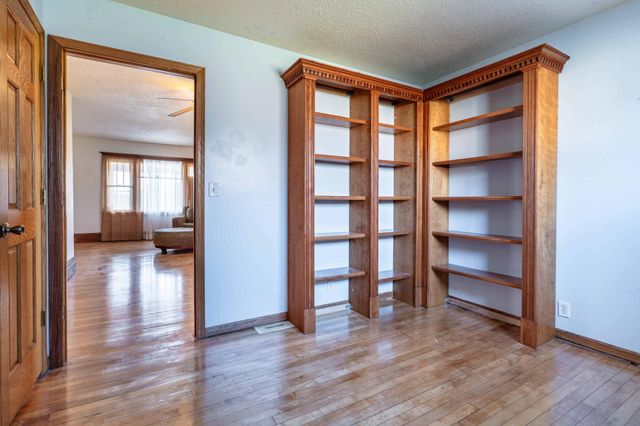 201 E Broadway, Elizabeth, MN 56533