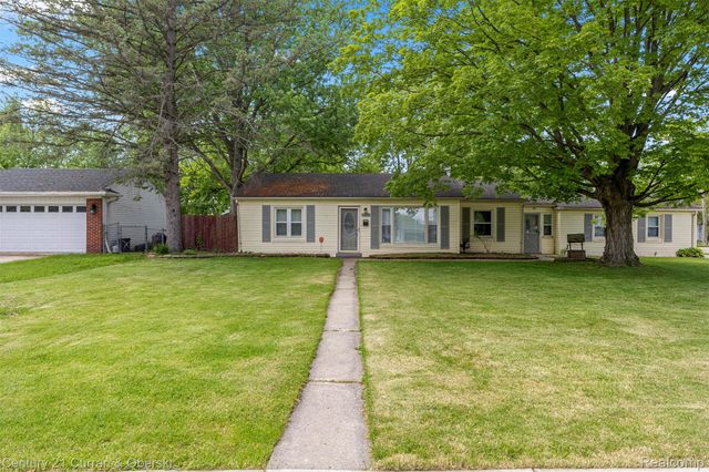1843 Lathers Street, Garden City, MI 48135