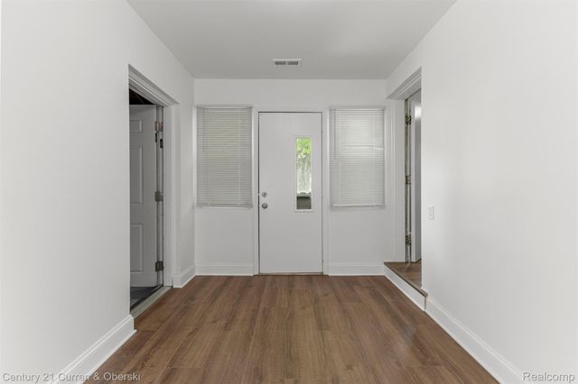 1843 Lathers Street, Garden City, MI 48135