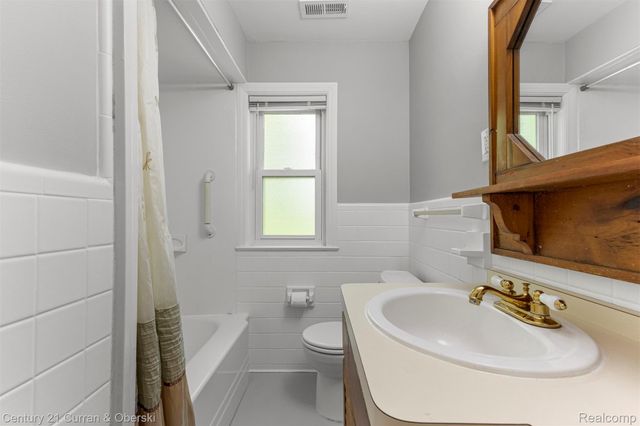 1843 Lathers Street, Garden City, MI 48135