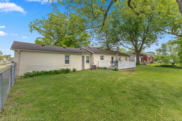 1843 Lathers Street, Garden City, MI 48135