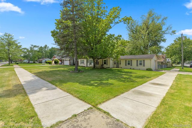 1843 Lathers Street, Garden City, MI 48135