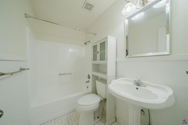 1418 Parkway Drive, Perry, GA 31069
