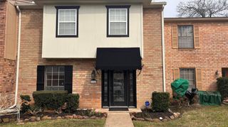 5720 Townhouse Lane, Beaumont, TX 77707