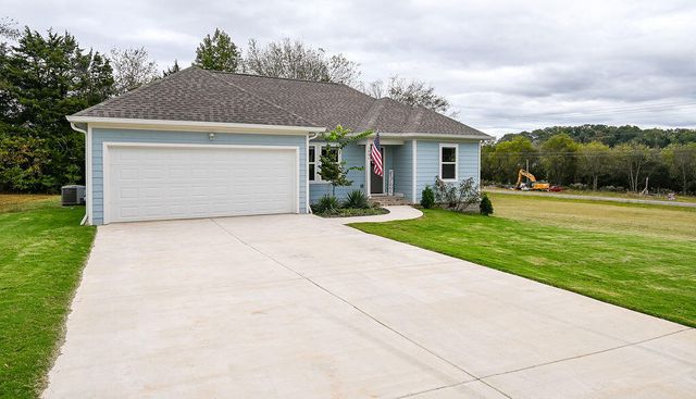 100 County Road 155, Riceville, TN 37370