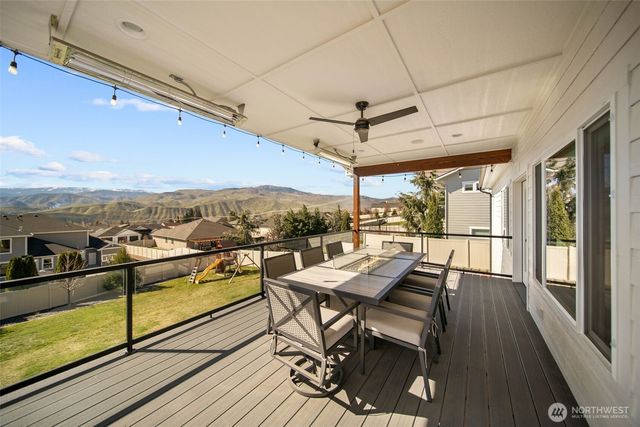 885 Autumn Crest Drive, Wenatchee, WA 98801