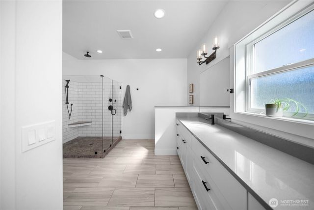 885 Autumn Crest Drive, Wenatchee, WA 98801