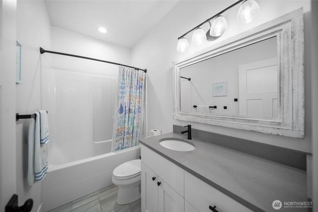 885 Autumn Crest Drive, Wenatchee, WA 98801