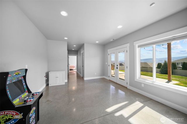 885 Autumn Crest Drive, Wenatchee, WA 98801