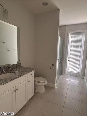 305 NE 19th PL, Cape Coral, FL 33909