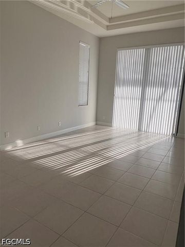 305 NE 19th PL, Cape Coral, FL 33909
