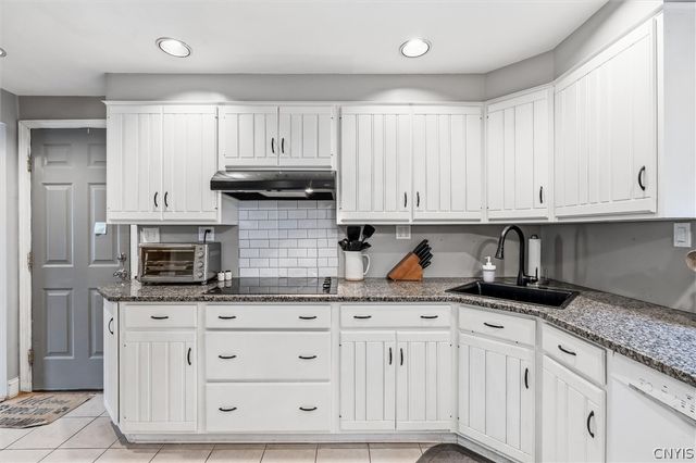 4203 Orion Path, Clay, NY 13090