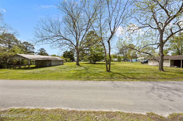 401 Neuse Street, Oriental, NC 28571