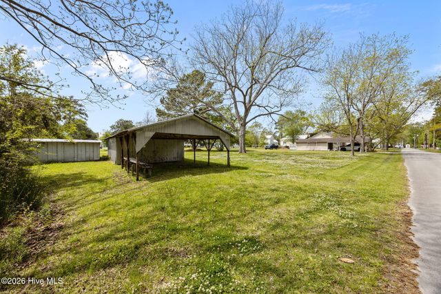 401 Neuse Street, Oriental, NC 28571