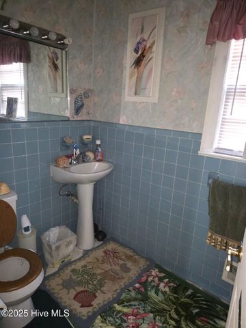 306 Greenfield Boulevard, Greenville, NC 27834