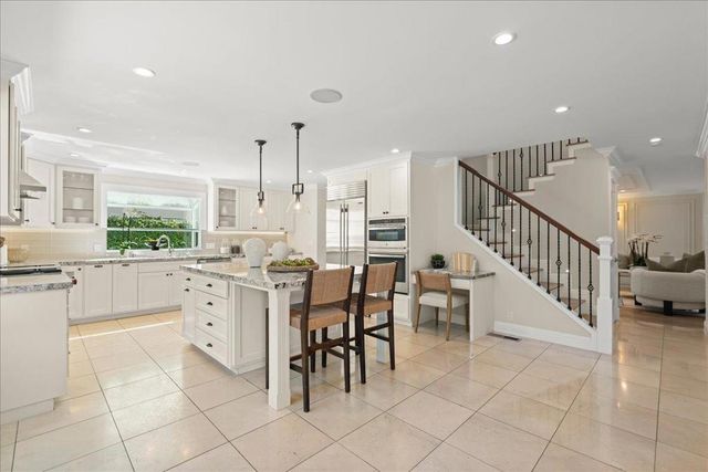13560 Howen Drive, Saratoga, CA 95070