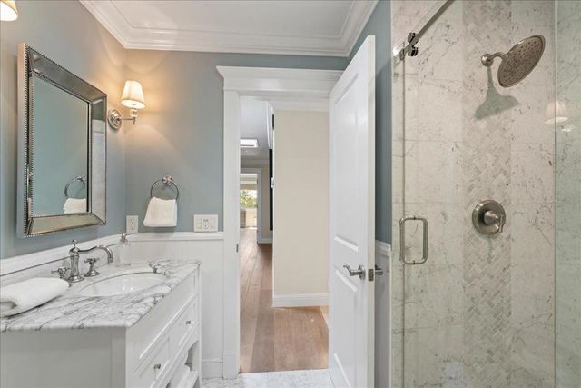 13560 Howen Drive, Saratoga, CA 95070