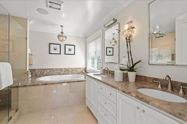 13560 Howen Drive, Saratoga, CA 95070