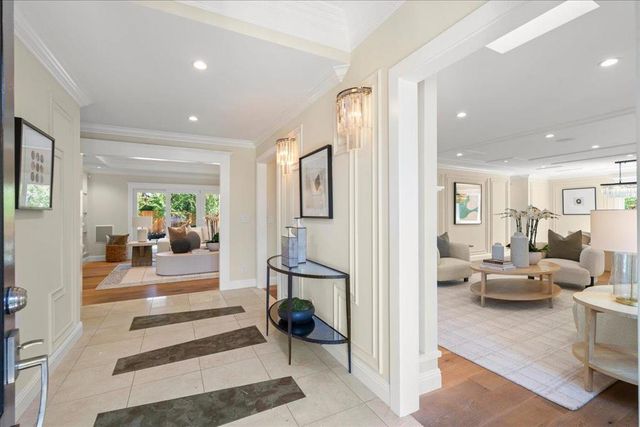 13560 Howen Drive, Saratoga, CA 95070