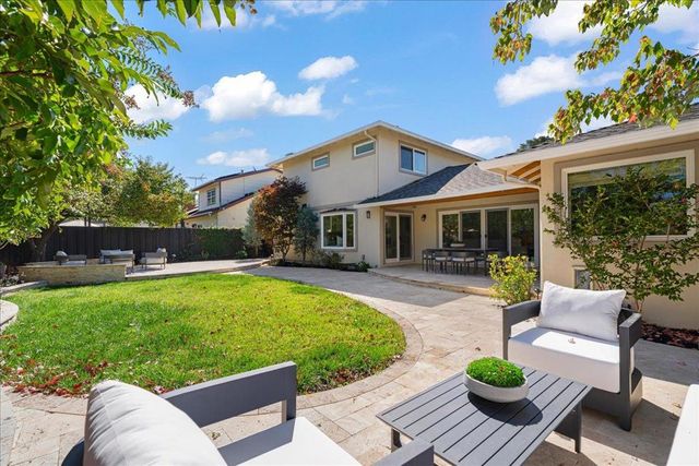 13560 Howen Drive, Saratoga, CA 95070