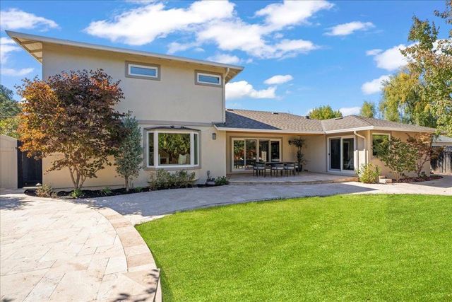 13560 Howen Drive, Saratoga, CA 95070
