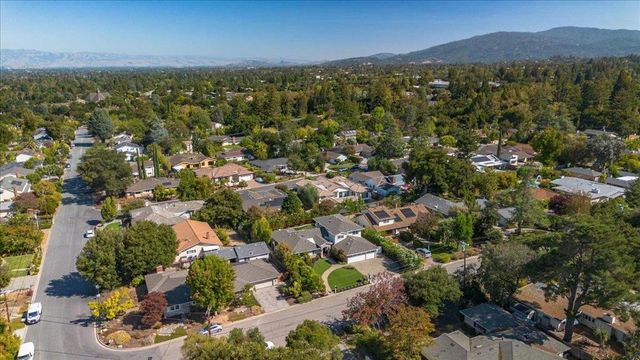13560 Howen Drive, Saratoga, CA 95070