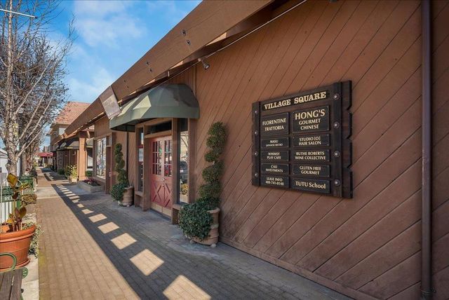 13560 Howen Drive, Saratoga, CA 95070