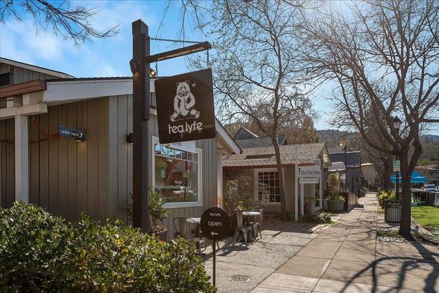 13560 Howen Drive, Saratoga, CA 95070